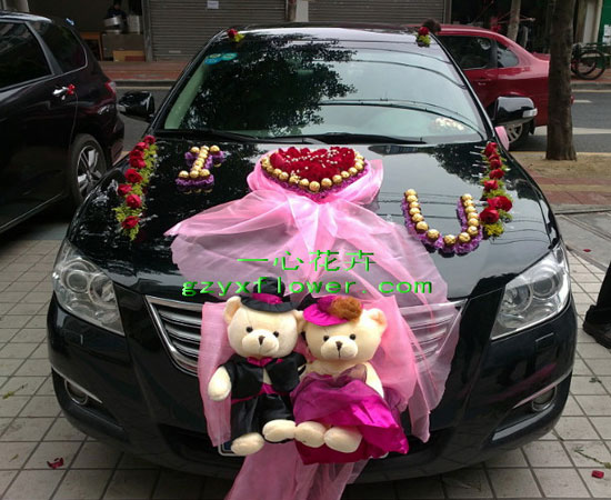 婚礼花车布置